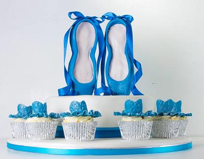 Blue Ballerina  - Cake by Mariannasbakery