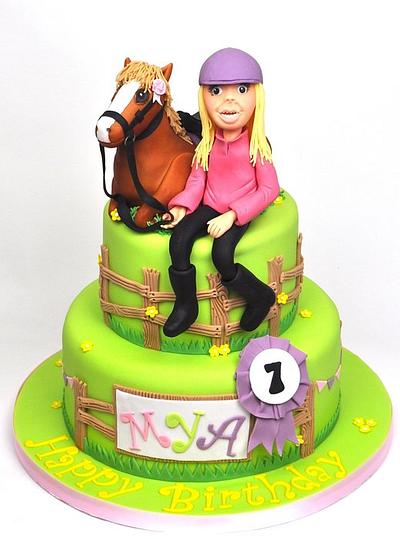 Mya's Pony cake - Cake by Sue Butterworth