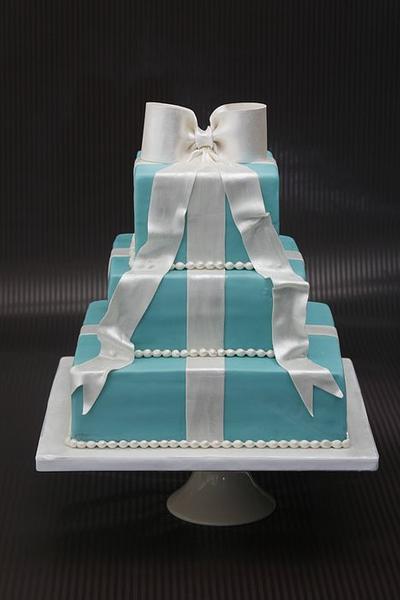 three tiers Tiffany cake - Cake by Alessandra