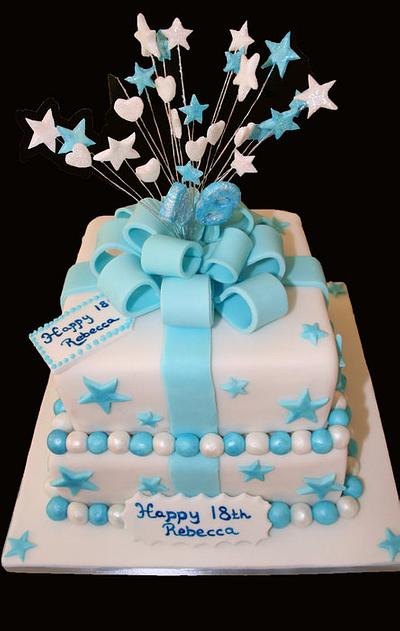 Two tier square star cake - Cake by Roberta