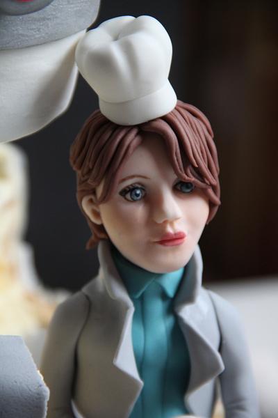 Sarah (Me) Figurine - 1st time from scratch - Cake by Cakes for Fun_by LaLuub