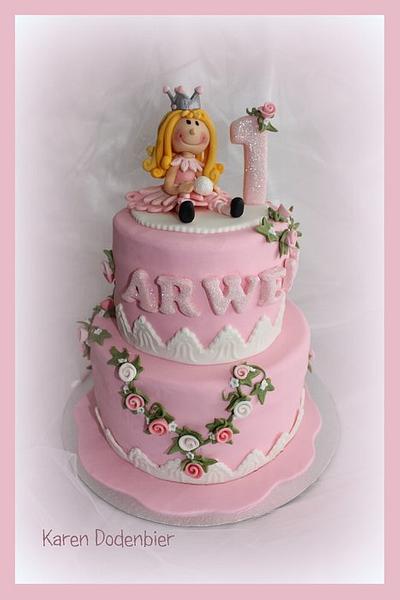 Sweet pink! - Cake by Karen Dodenbier