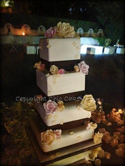Wedding Cake Ivory and Chocolate - Cake by Francesca Morrone