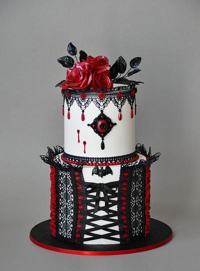 Vampire Gothic - Cake by ArchiCAKEture