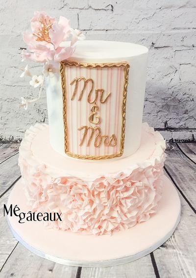First wedding "salon" second piece - Cake by Mé Gâteaux