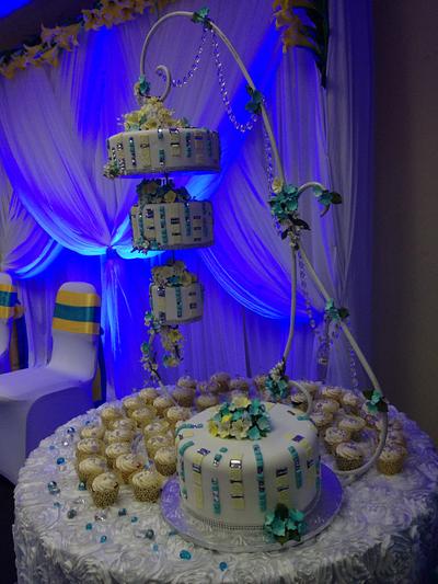 Hanging cake  - Cake by MsTreatz