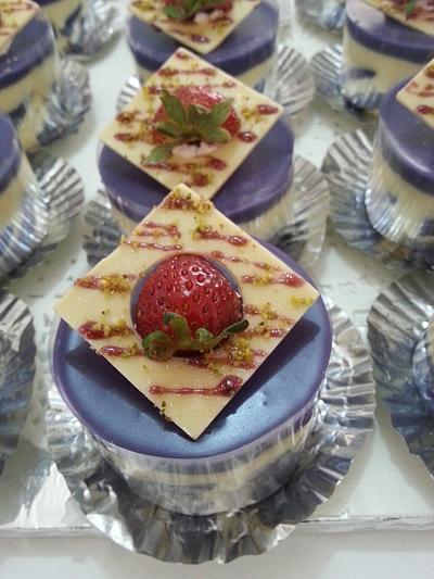 individual vanilla mousse cakes - Cake by Rabia Pandor