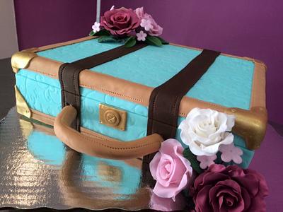 Case fondant cake - Cake by Coco Mendez