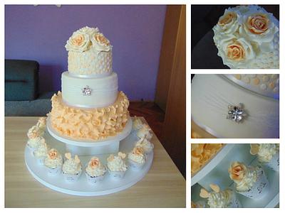 Wedding cake roses - Cake by Zaklina