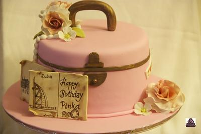 Travellin' far - Cake by Sugar Stories