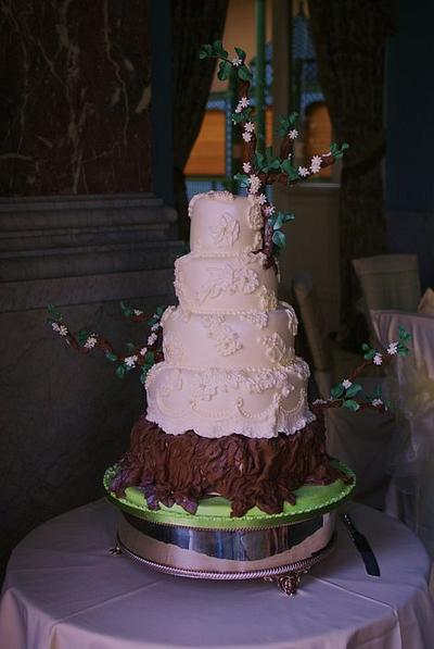 Nature meets Cake - Cake by Kelly Anne Smith