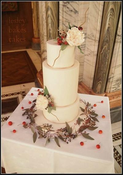 beautiful winter wedding - Cake by lesleybakescakes