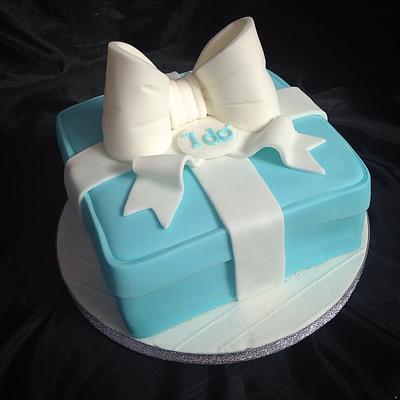 Tiffany Box - Cake by Caron Eveleigh