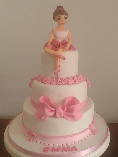 Emma ballerina! - Cake by Giovanna Hernandez