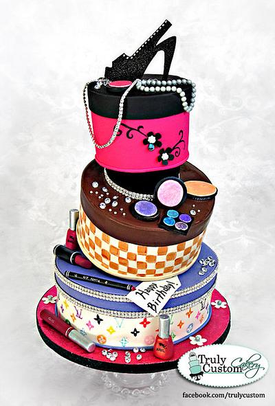 Fashionista Birthday - Cake by TrulyCustom