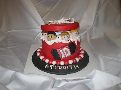 ONE DIRECTION CAKE - Cake by apieceofairycake