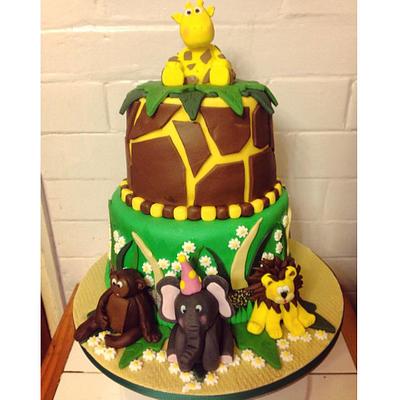 Wildlife Cake - Cake by Beth Evans