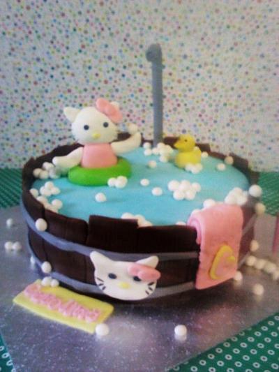 Hello Kitty in the pool - Cake by ItaBolosDecorados