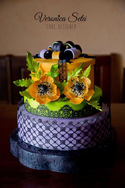 A surprise box - Cake by Veronica Seta