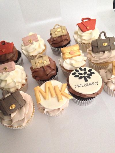 Designer bag Cupcakes - Cake by Kake and Cupkakery