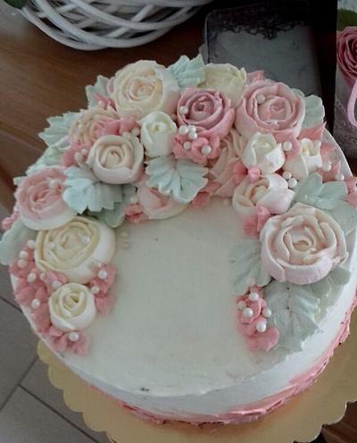 Buttercream roses - Cake by Ellyys