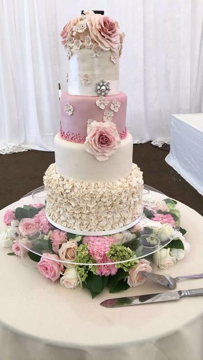 Wedding cake - Cake by Rabia Pandor