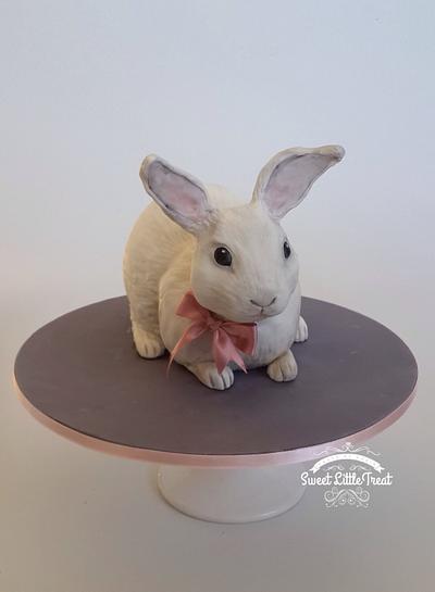 Realistic bunny - Cake by Sweet Little Treat