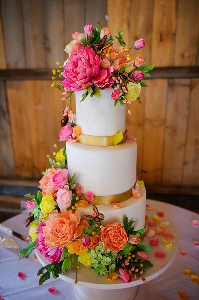 Bright Sugar Flower Wedding Cake - Cake by Alex Narramore (The Mischief Maker)