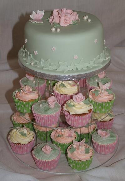 vintage cupcake tower with cutting tier - Cake by Sandra's cakes