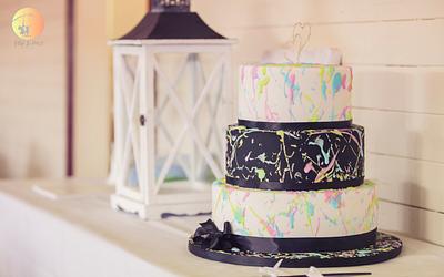 Splatter Wedding cake  - Cake by Kim Jury