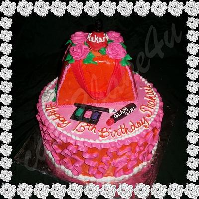 makeup bag - Cake by alana