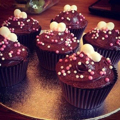 Chocolate Heart Cupcakes  - Cake by Emma Louise Murch