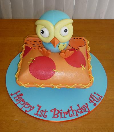 Hoot the Owl - Cake by Linda Gades
