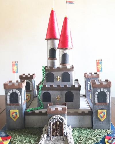 Castle themed cake  - Cake by Sweetartstories 