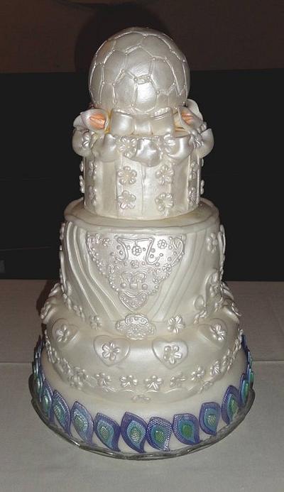 Peacock Wedding - Cake by Tina Santos