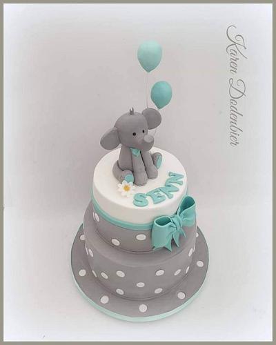 Mint elephant cake  - Cake by Karen Dodenbier