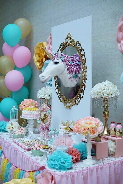 Magical unicorn wall mount cake - Cake by Dsweetcakery