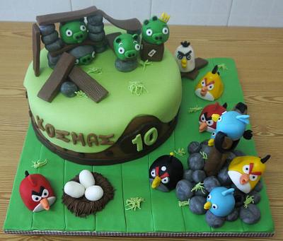 Angry Birds - Cake by Marina Costa