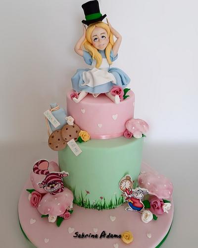 Alice in the wonderland  - Cake by Sabrina