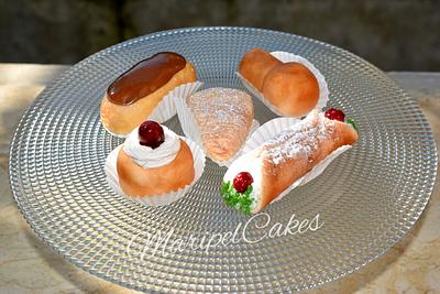 Pastries sugar paste - Cake by MaripelCakes