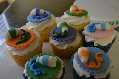 Painting themed cupcakes  - Cake by Cakesbylala