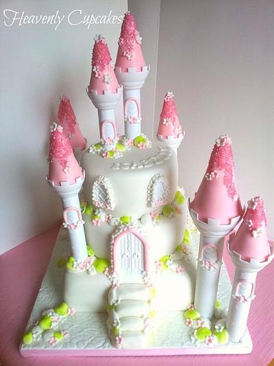 Princess Castle. - Cake by Debbie Vaughan