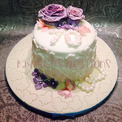Vintage Beauty - Cake by Kayleigh's Kreations 