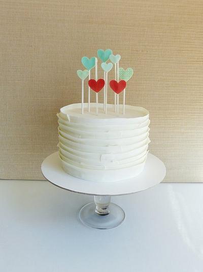 Hearts and ruffles - Cake by Margarida Abecassis