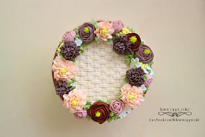 Buttercream wreath  - Cake by Karen Leong