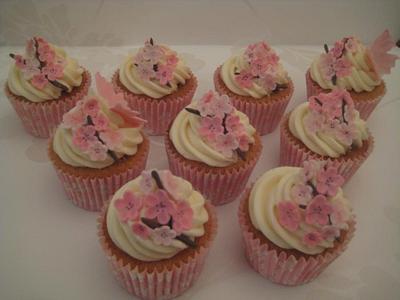 Cherry Blossom cupcakes - Cake by Dottie