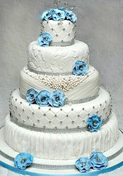 Pale blue and white wedding cake - Cake by Icing to Slicing