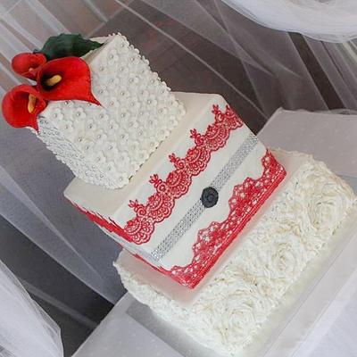 Wedding with red touch - Cake by Larissa Ubartas