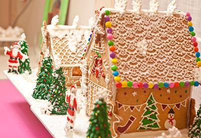 My gingerbread house - Cake by The Hot Pink Cake Studio by Ipshita