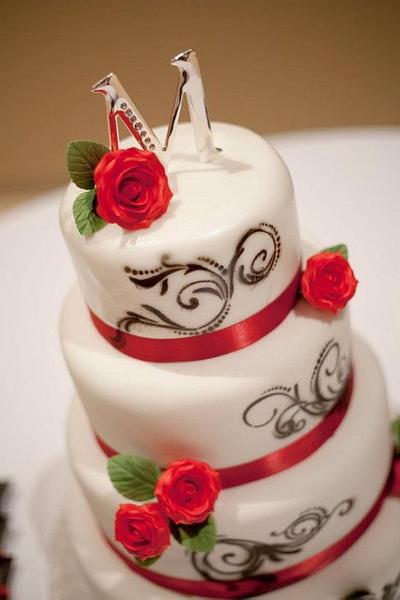 Rose wedding cake - Cake by Bakermama